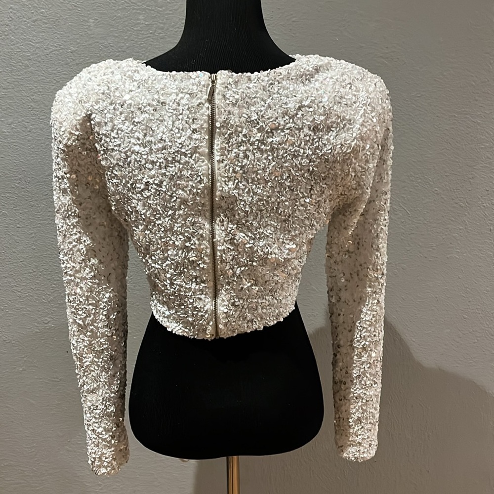 Retrofête Xi Sequin Top NWT - Picture 4 of 17